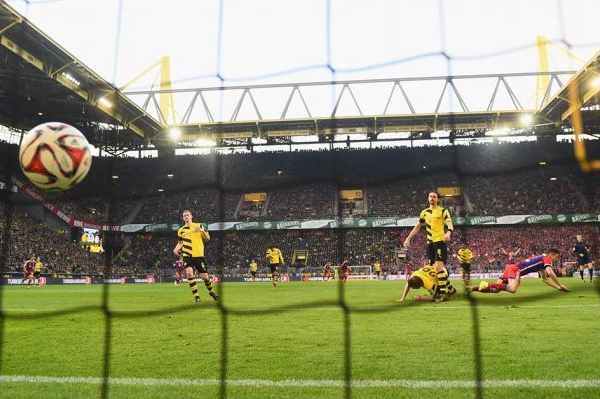 Bundesliga: Lewandowski fa gioire il Bayern, Dortmund battuto 1-0