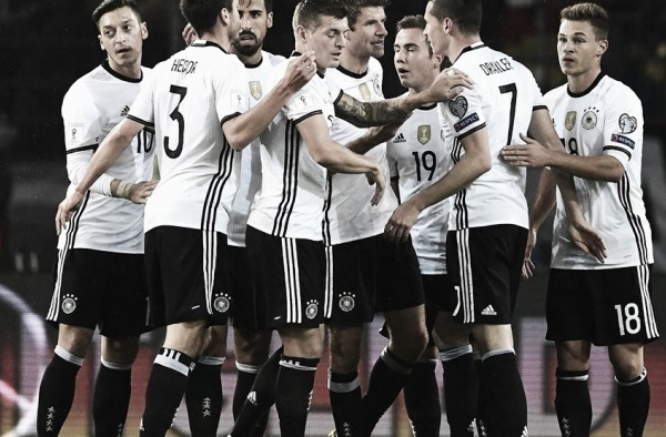 Alemanha resolve no primeiro tempo e derrota Irlanda do Norte nas Eliminatórias Europeias