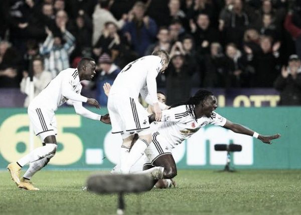 Lo Swansea vola di rimonta: è 2-1 contro l'Arsenal