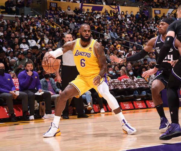 Canastas y resumen del Los Angeles Lakers 120-130 Sacramento Kings en NBA 2024