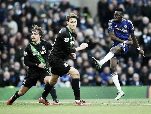 Chelsea 1-1 Stoke City: Late equaliser from Diouf costs Chelsea the chance to move up the table