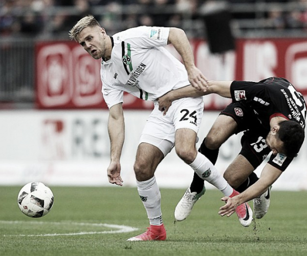 Líder Hannover joga mal e não sai do empate com Würzburger Kickers na 2. Bundesliga