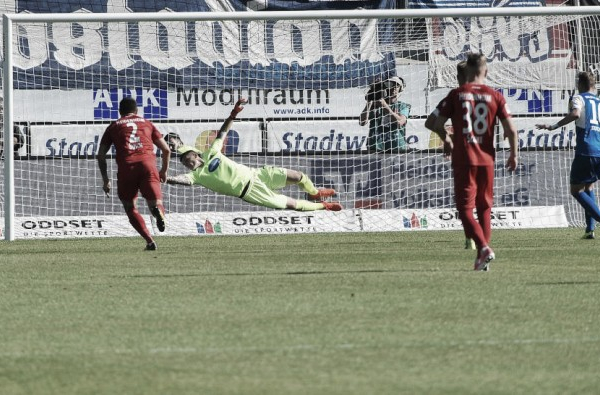 Holstein Kiel vence Heidenheim em jogo de viradas e permanece na vice-liderança