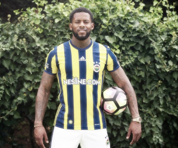 Jeremain Lens completes Fenerbahçe loan