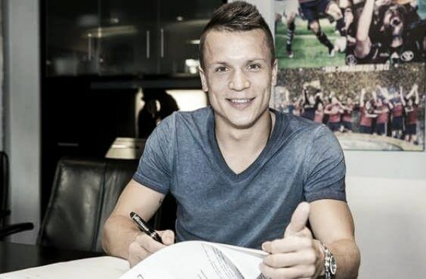 Yevhen Konoplyanka joins Schalke 04 on loan