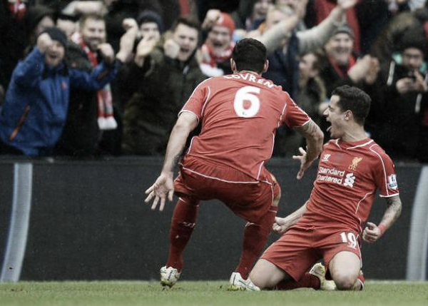 Magie di Henderson e Coutinho: il Liverpool batte il City 2-1