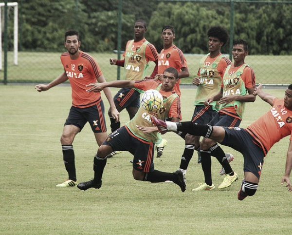 Com time modificado, Sport estreia na Copa do Brasil contra Aparecidense