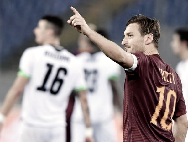 Coppa Italia: la Roma passa solo nel recupero. Decide Totti su rigore, eliminato il Cesena (2-1)