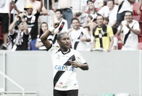 Autor do gol do Vasco contra o Atlético-GO, Edmílson desabafa e lamenta empate