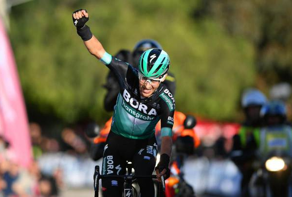 Buchmann desbanca a Schacmann y da un golpe en la Vuelta al País Vasco