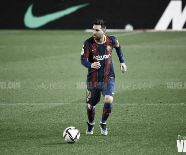 Leo Messi llega a los 50 goles de falta con el Barcelona