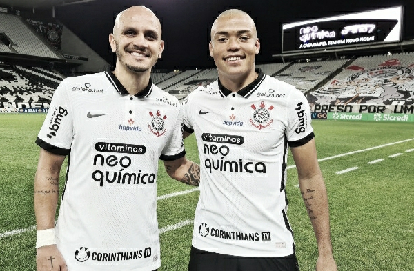 Carecas decidem, Corinthians bate Novorizontino e ajuda em classificação do Palmeiras