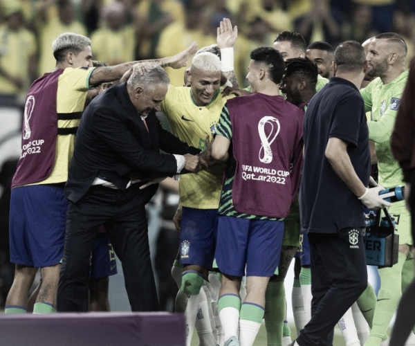 Brasil enfrenta Croácia em busca da primeira vaga às semis da Copa do Catar