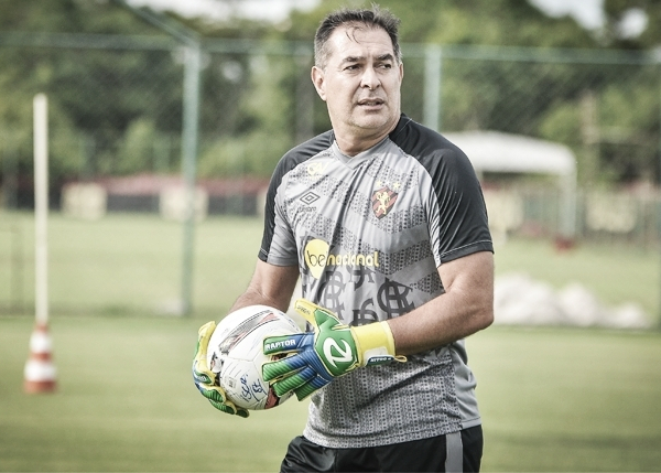 Com Sport sem sofrer gol em mais da metade dos jogos, preparador Jorcey Anisio celebra desempenho dos goleiros na temporada