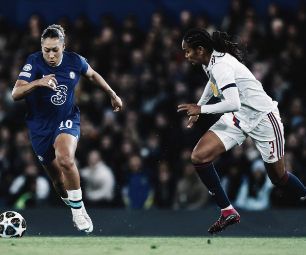 Chelsea sai atrás, busca resultado na prorrogação e vence Lyon nos pênaltis na Champions Feminina