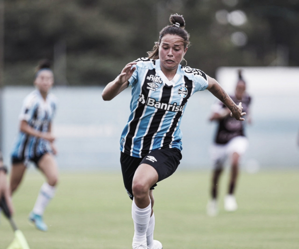 Volante do Grêmio elogia base e projeta futuro no tricolor
gaúcho: “Grandes oportunidades”