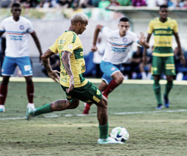 Cuiabá sai na frente, mas cede empate para o Bahia com gol contra de Empereur 