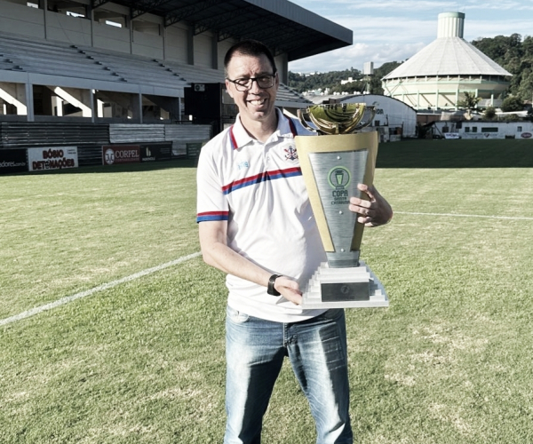 Após título da Copa Santa Catarina, Fernando Gil, superintendente de futebol do Marcílio Dias, valoriza manutenção do DNA do clube para estadual de 2024
