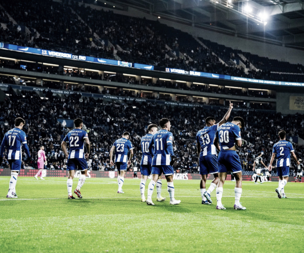 Gol e melhores momentos para Farense x Porto pela Primeira Liga (1-3)