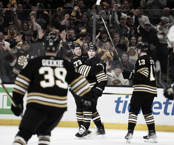 Gols e melhores momentos para Boston Bruins 2x3 Toronto Maple Leafs pela NHL