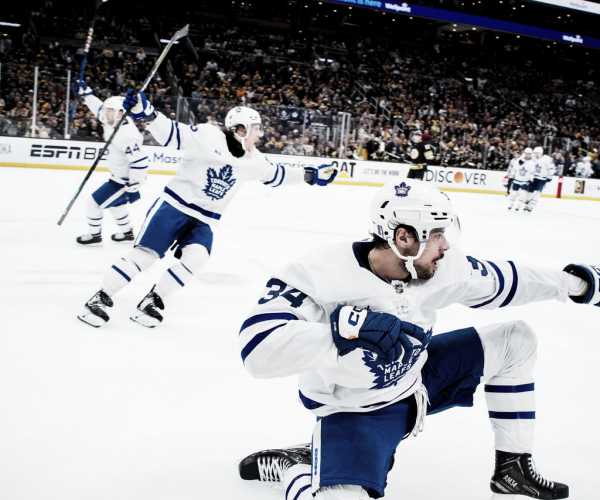 Gols e melhores momentos para Toronto Maple Leafs 2x4 Boston Bruins pela NHL