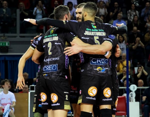 Volley M - Il primo round delle semifinali scudetto sorride a Lube Civitanova Marche e Diatec Trentino