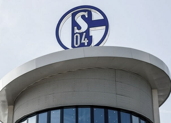 La caída de un grande: el Schalke 04 desciende a la 2.Bundesliga 