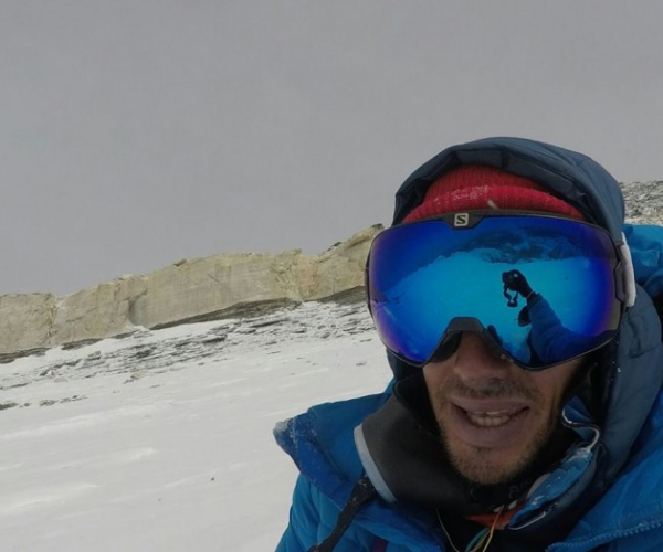 Kilian Jornet hace cima en Cho Oyu y marcha hacia el Everest