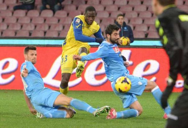 Un bel Chievo e i pali bloccano il Napoli