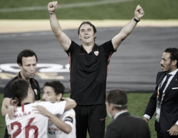 Emocionado após título da Liga Europa, Julen Lopetegui exalta grupo do Sevilla: "Equipe fantástica"