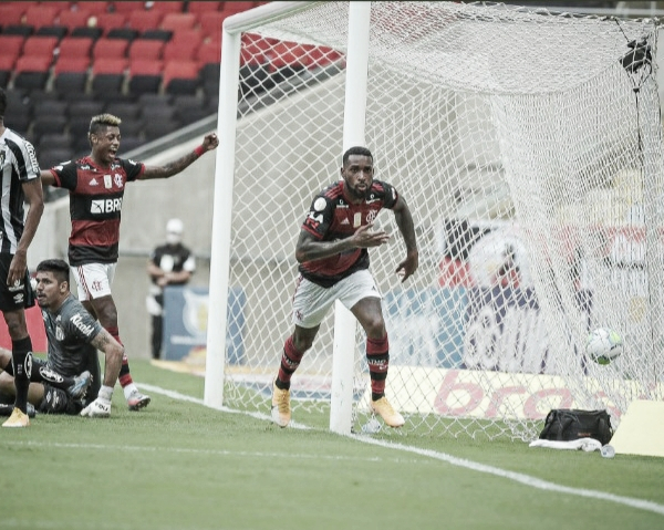 Dominante e avassalador, Flamengo goleia reservas do Santos