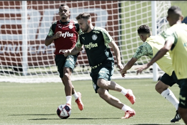 Palmeiras e São Caetano se enfrentam em jogo atrasado do Paulistão