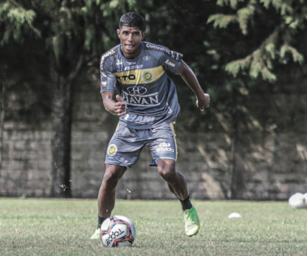 Oberdan projeta decisão do FC Cascavel na Copa do Brasil: "Seguimos com pés no chão"