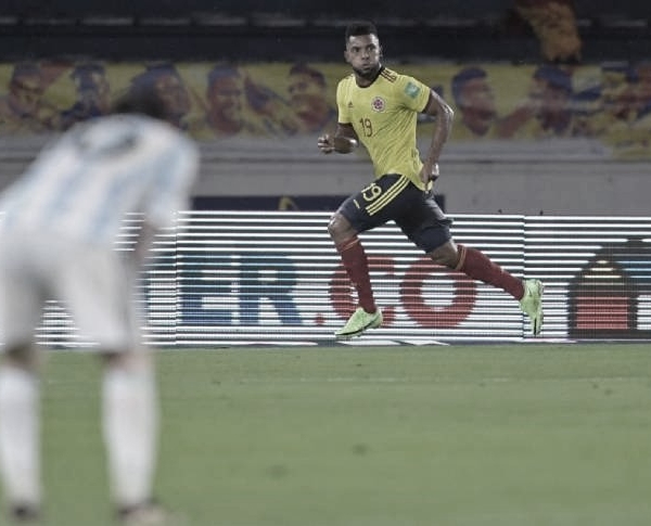 Borja marca no último minuto, e Colômbia arranca empate com Argentina