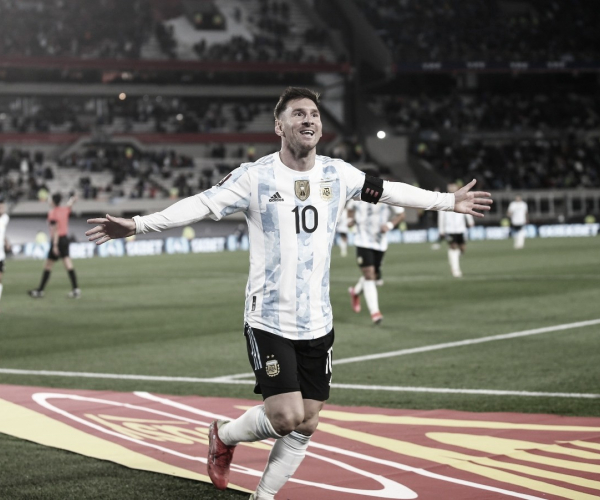 Em noite histórica de Messi, Argentina vence Bolívia pelas Eliminatórias
