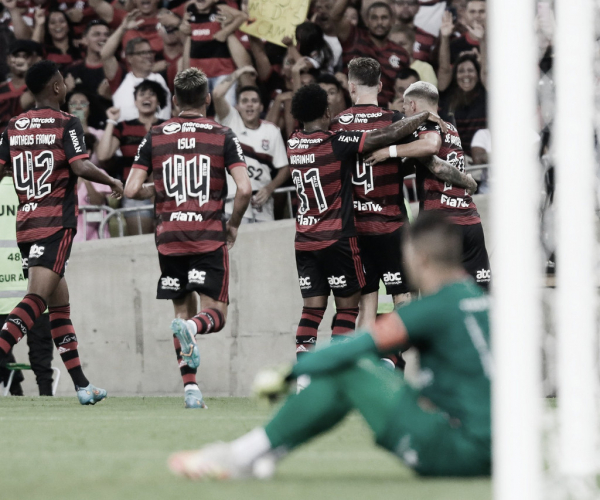 Baile rubro-negro: Flamengo goleia Bangu na volta do Maracanã