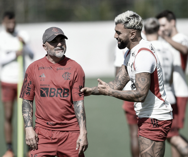Flamengo recebe Fortaleza em busca de se aproximar da liderança