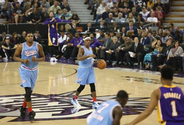 NBA - I Kings passeggiano sui Lakers grazie ad un vintage Rondo