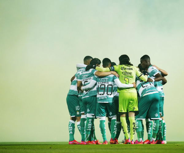 Santos buscará su séptimo título frente a Cruz Azul en su doceava
final