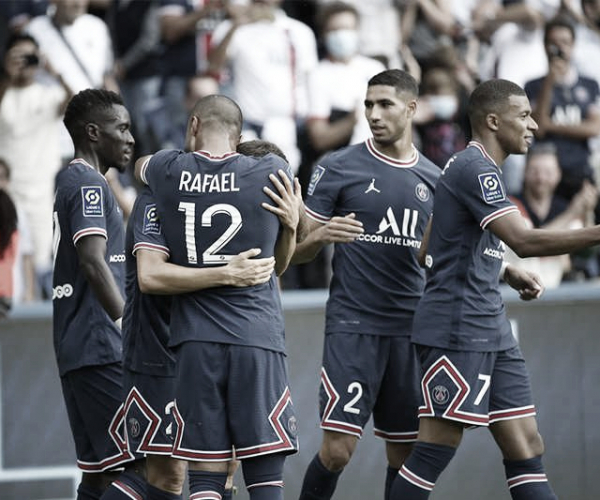 Eficiente nas finalizações, PSG goleia Clermont e segue com máximo aproveitamento na Ligue 1