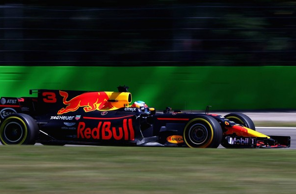 F1, Red Bull - Ricciardo mostra i muscoli e incanta Monza