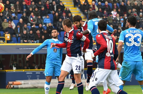 Napoli - Bologna, Serie A 2016 (6-0): doppio Gabbiadini, triplo Mertens, chiude David Lopez