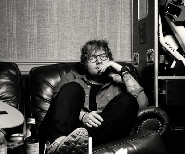 Ed Sheeran supera las 5.5 billones de reproducciones en Spotify