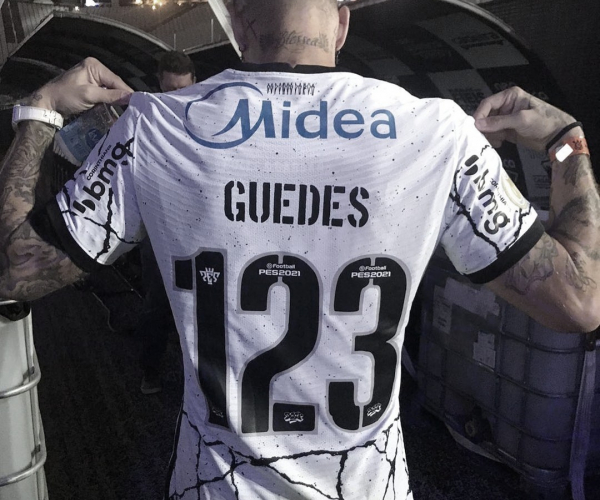 Roger Guedes com a 123: relembre outros jogadores que utilizaram numeração 'exótica' no Brasil