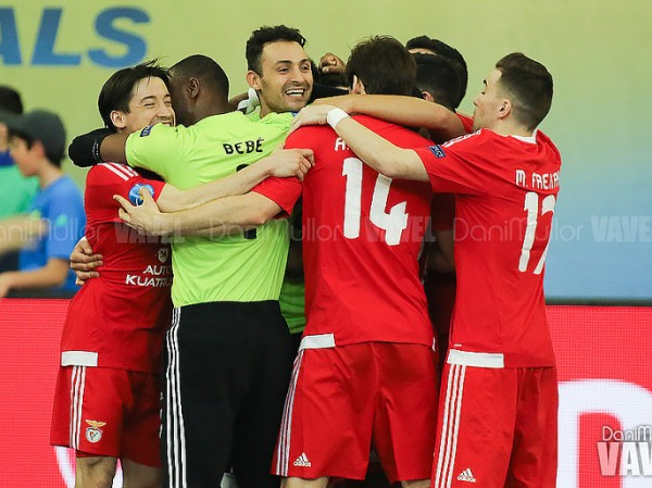 SL Benfica se desquita en los penaltis