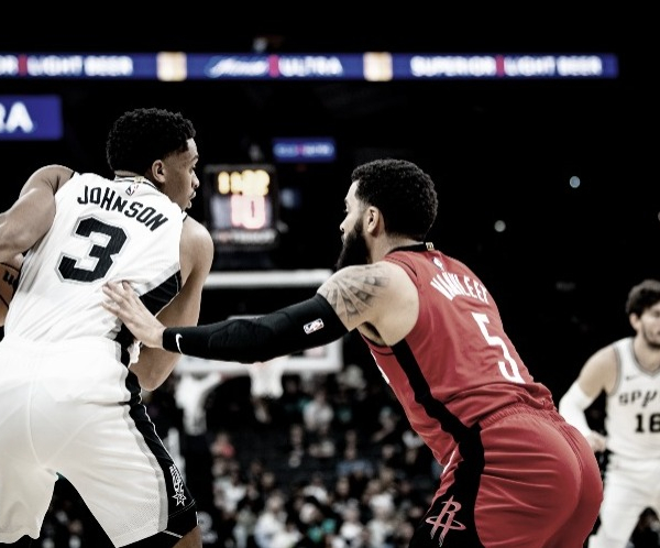 Melhores momentos Houston Rockets x San Antonio Spurs pela NBA (122-126)