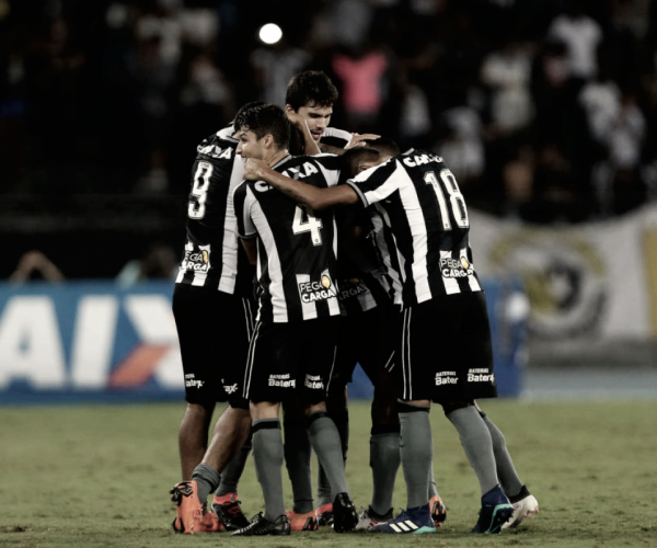 Com a vantagem do empate, Botafogo recebe Audax Italiano pela Sul-Americana