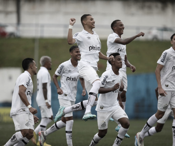 Com homenagens a Pelé, Santos vence São Raimundo pela Copinha
