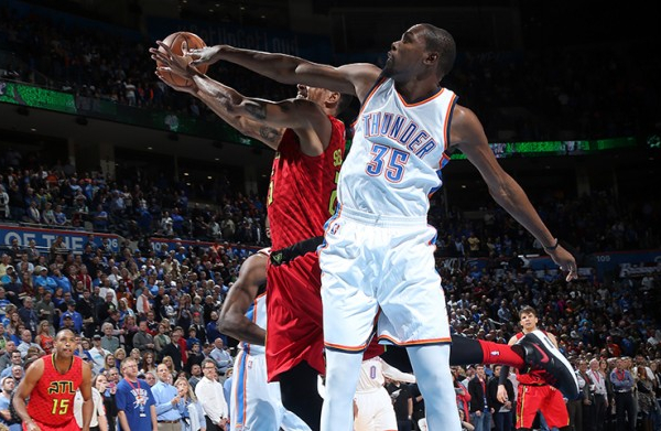NBA - La tripla doppia di Durant guida i Thunder alla vittoria