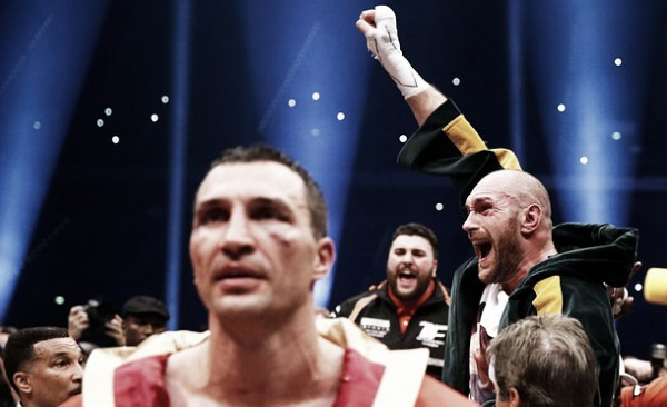 Tyson Fury becomes World Heavyweight Champion with UD over Wladimir Klitschko